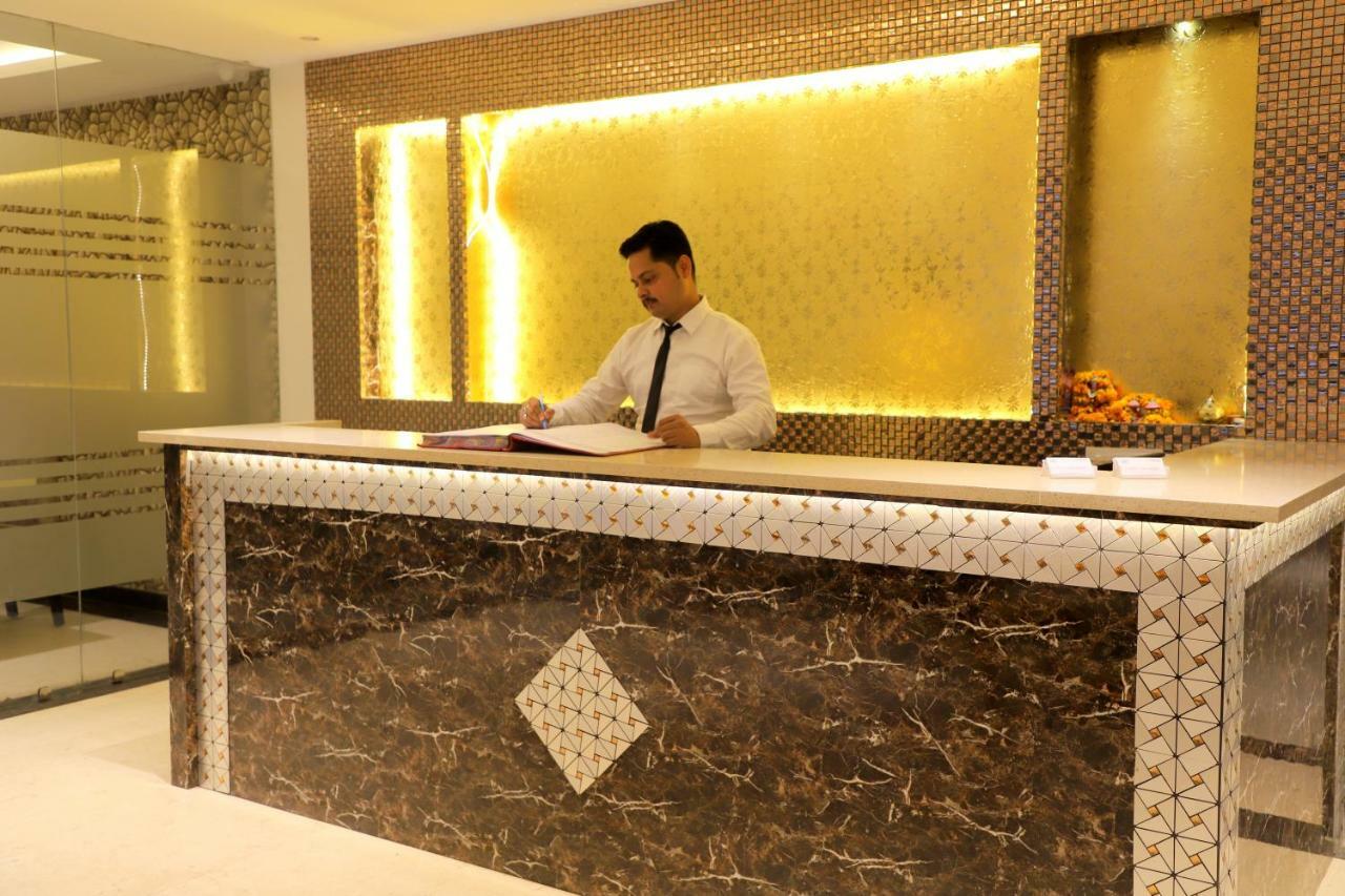 Hotel The Vegas Delhi Airport- A Boutique Hotel 新德里 外观 照片